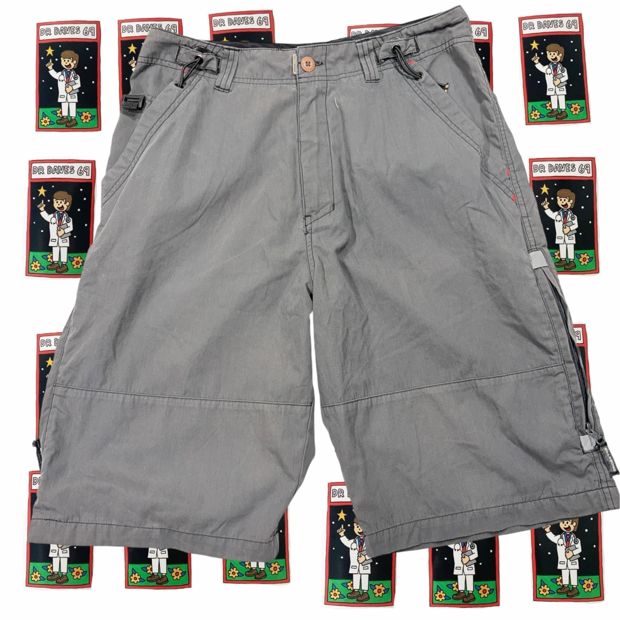 Vintage Billabong Cargo Tech Shorts Size 30 — photo 1 of 6