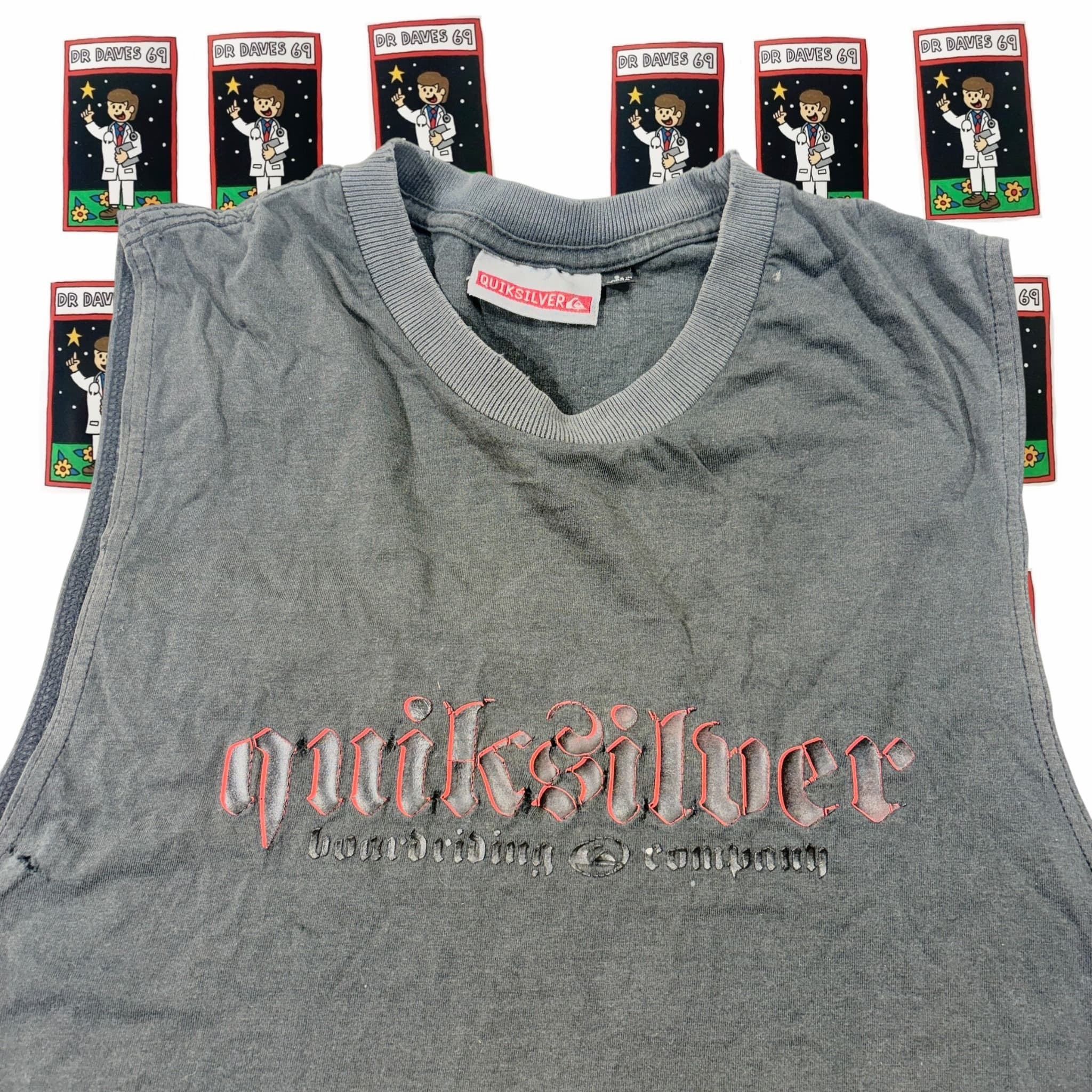 Vintage Quiksilver Boardriding thrashed Sleeveless T-shirt Size S — photo 3 of 5
