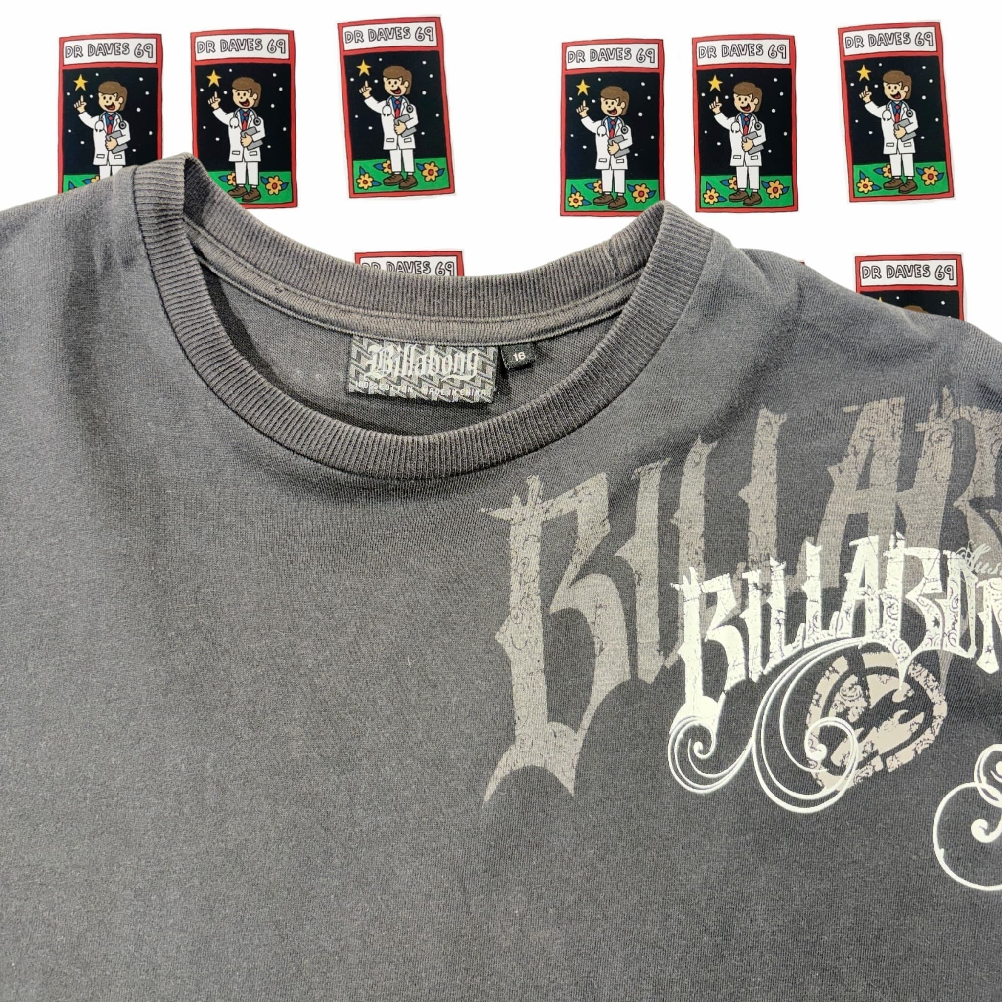 Vintage Y2K Billabong Graphic T-Shirt Grey Size 16 XS Mens — photo 2 of 4