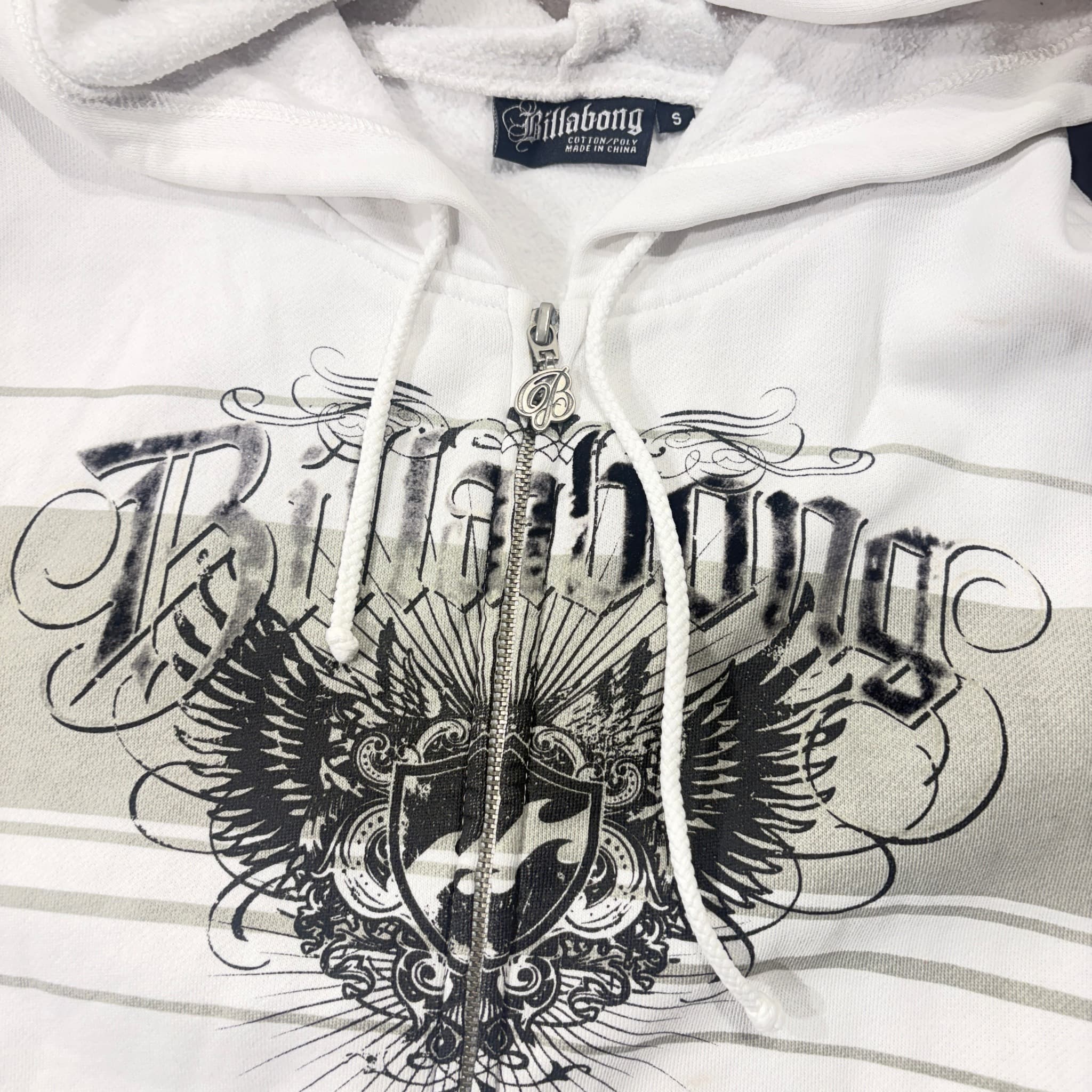 Vintage Y2K Billabong Graphic Zip-Up Hoodie White — photo 2 of 5
