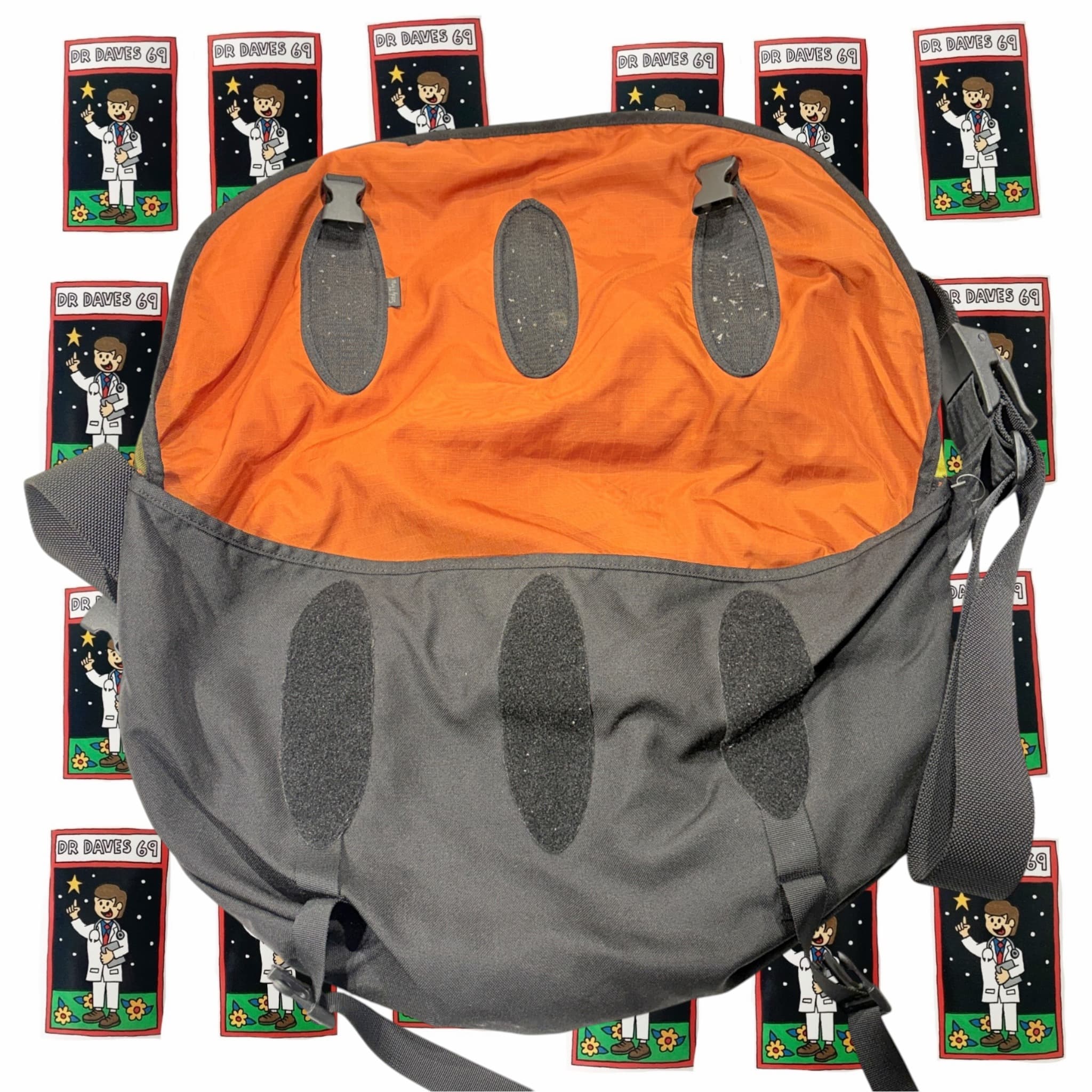 Y2K Crumpler The Seedy Three Messenger Larger Bag — photo 2 of 6