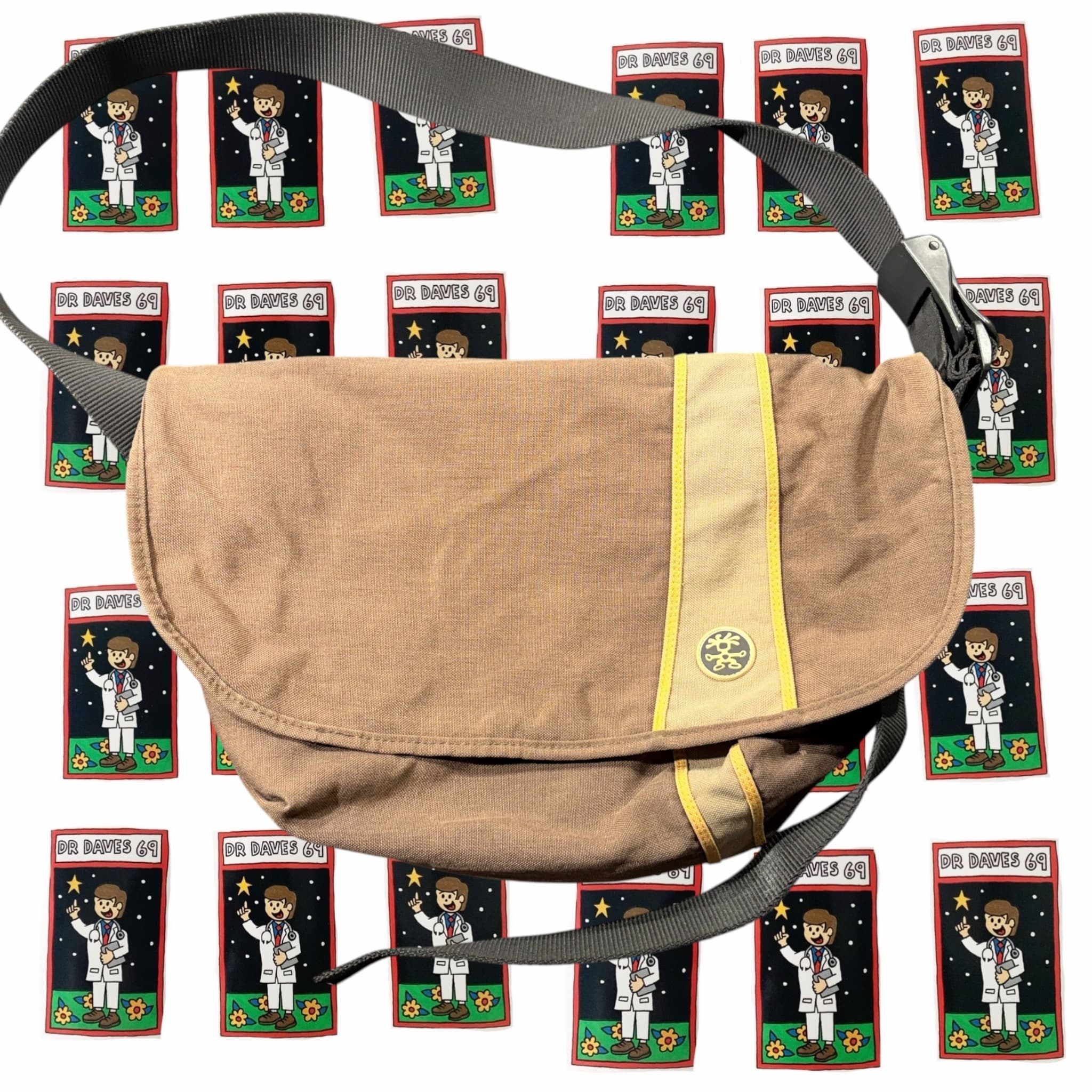 Y2K Crumpler The Western Lawn Messenger Bag Brown — photo 1 of 6