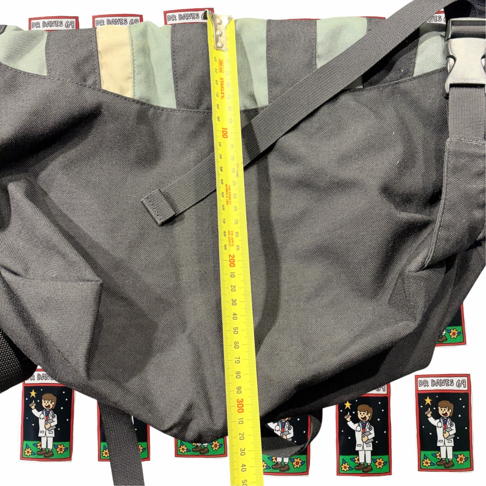 Y2K Crumpler Wonder Weanie Messenger Bag — photo 5 of 7