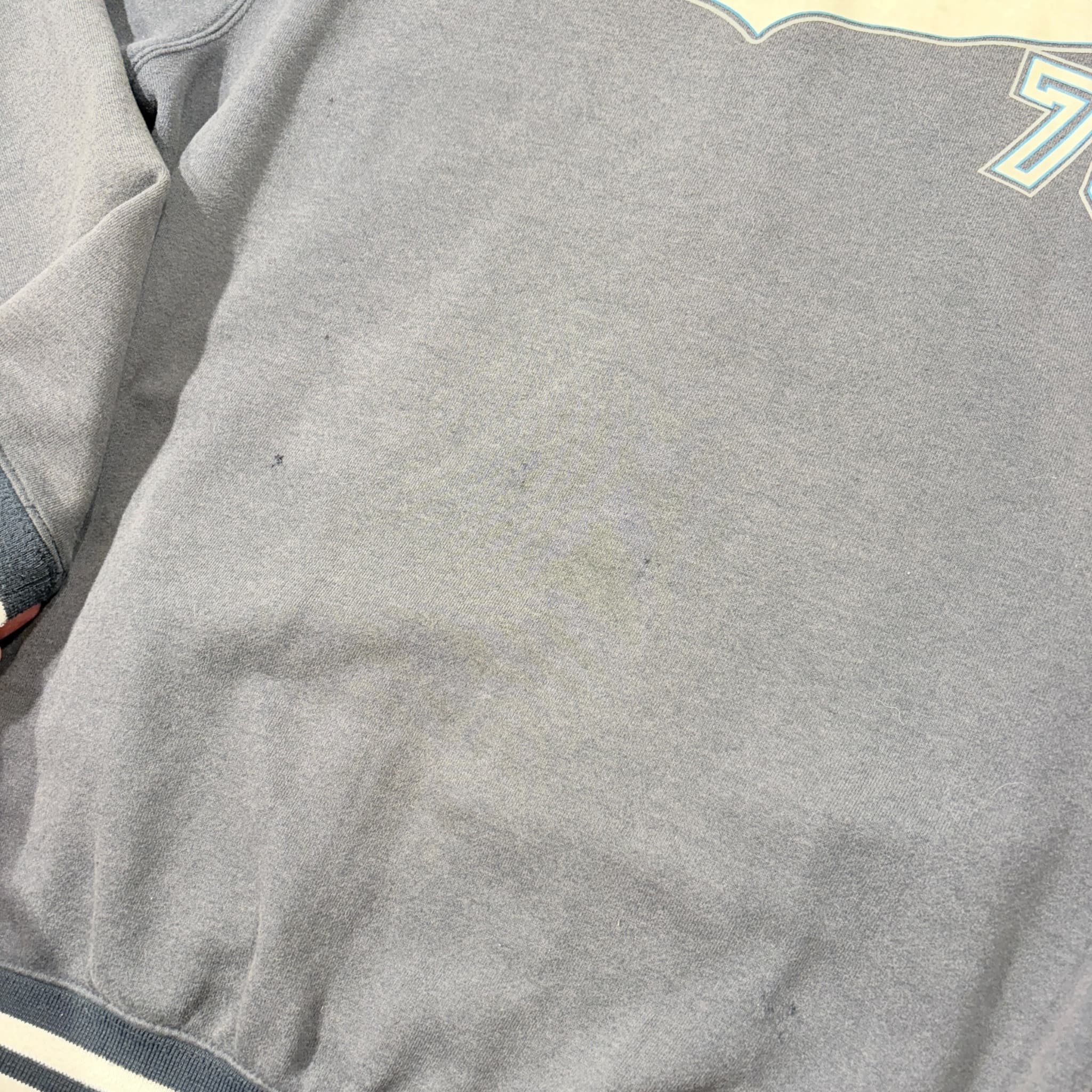 Y2K Quiksilver Jumper Size S — photo 3 of 6