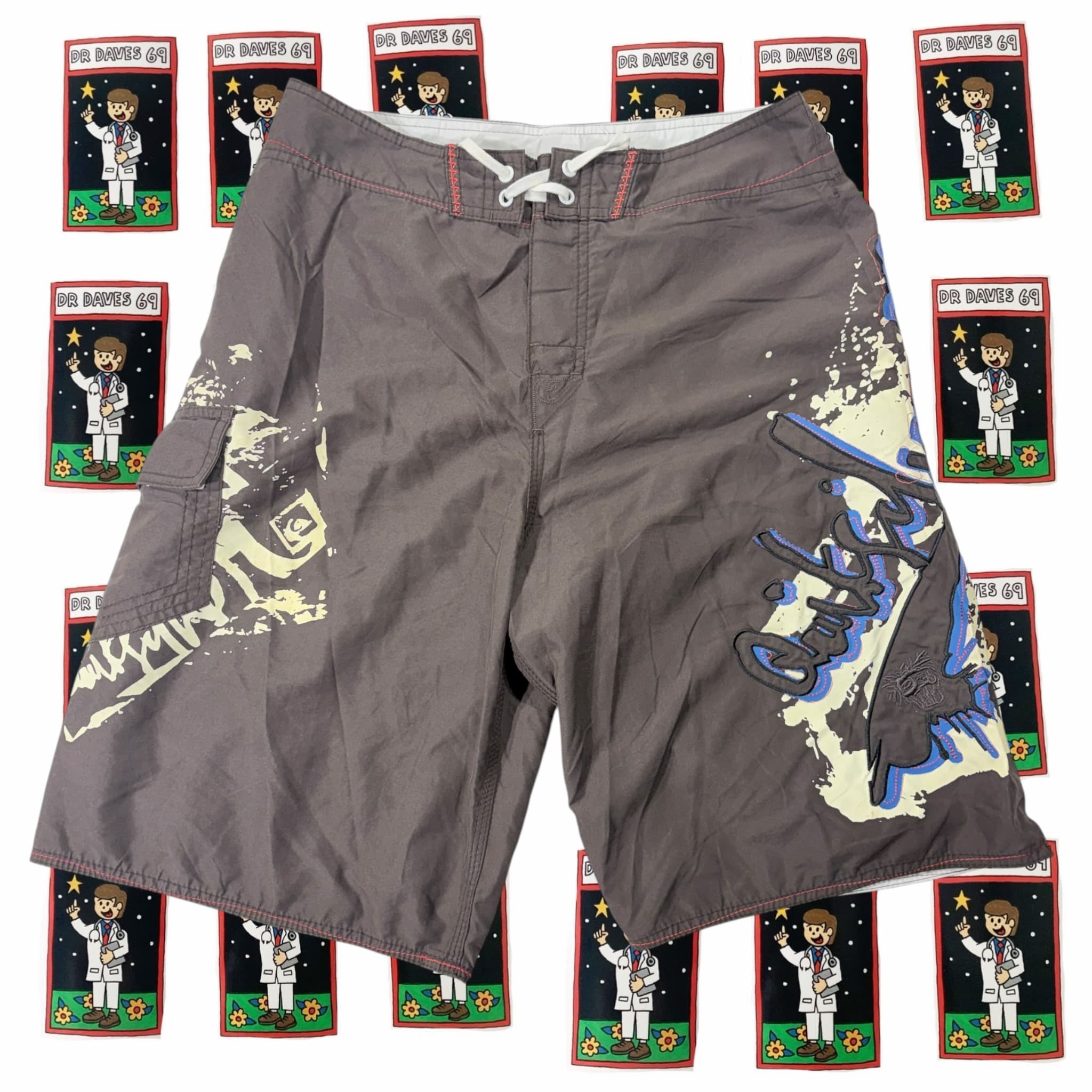 Y2K Quiksilver Men's Boardshorts Size 28-30 — photo 1 of 4