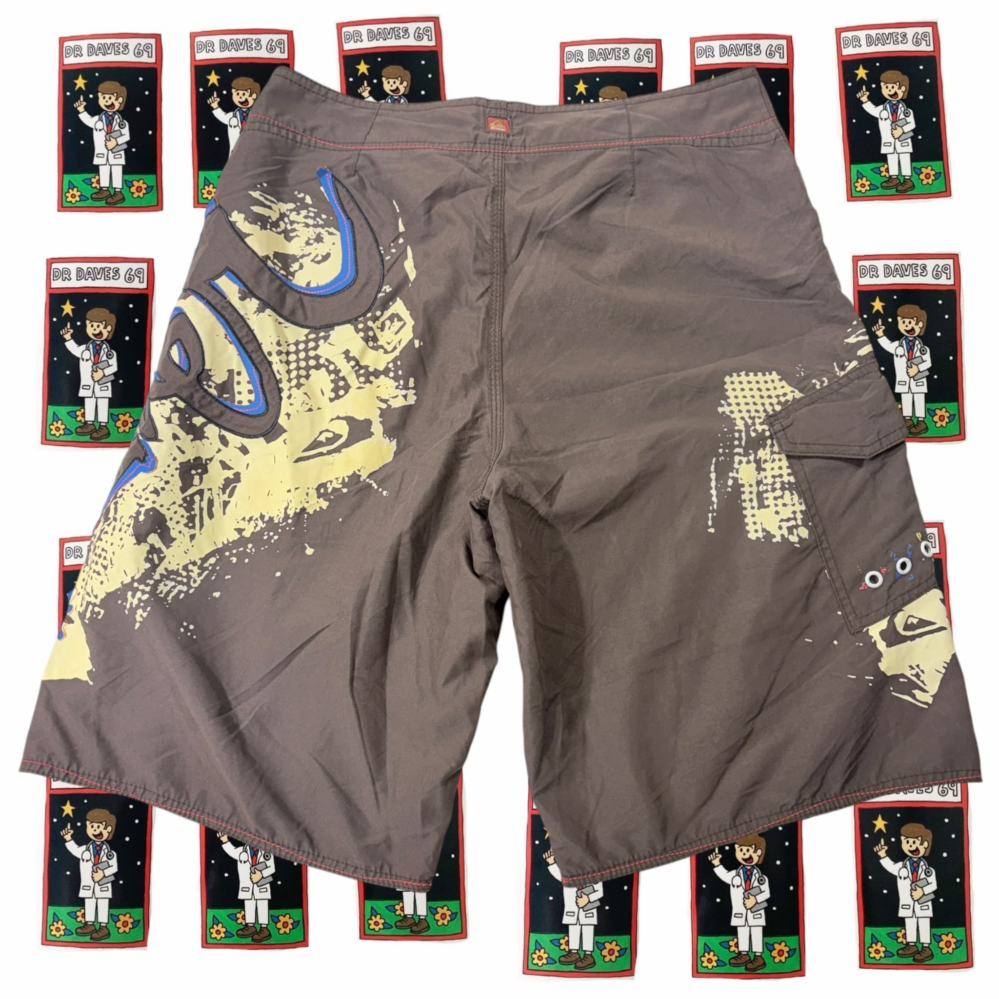 Y2K Quiksilver Men's Boardshorts Size 28-30 — photo 2 of 4