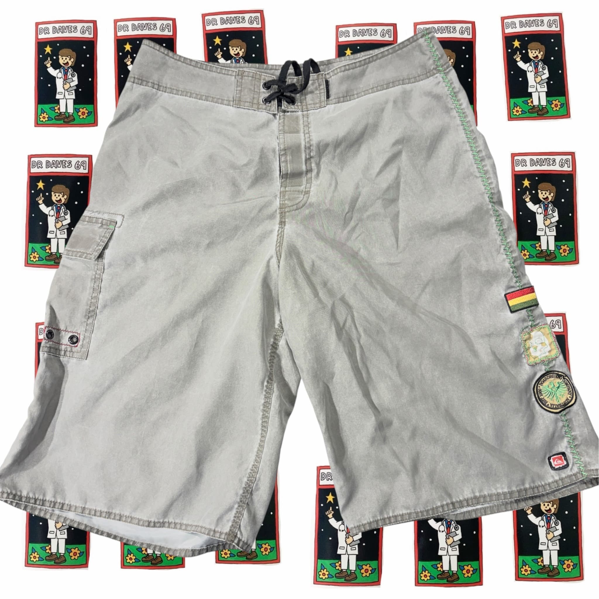 Y2K Quiksilver Men's Boardshorts Size 32 — photo 1 of 6
