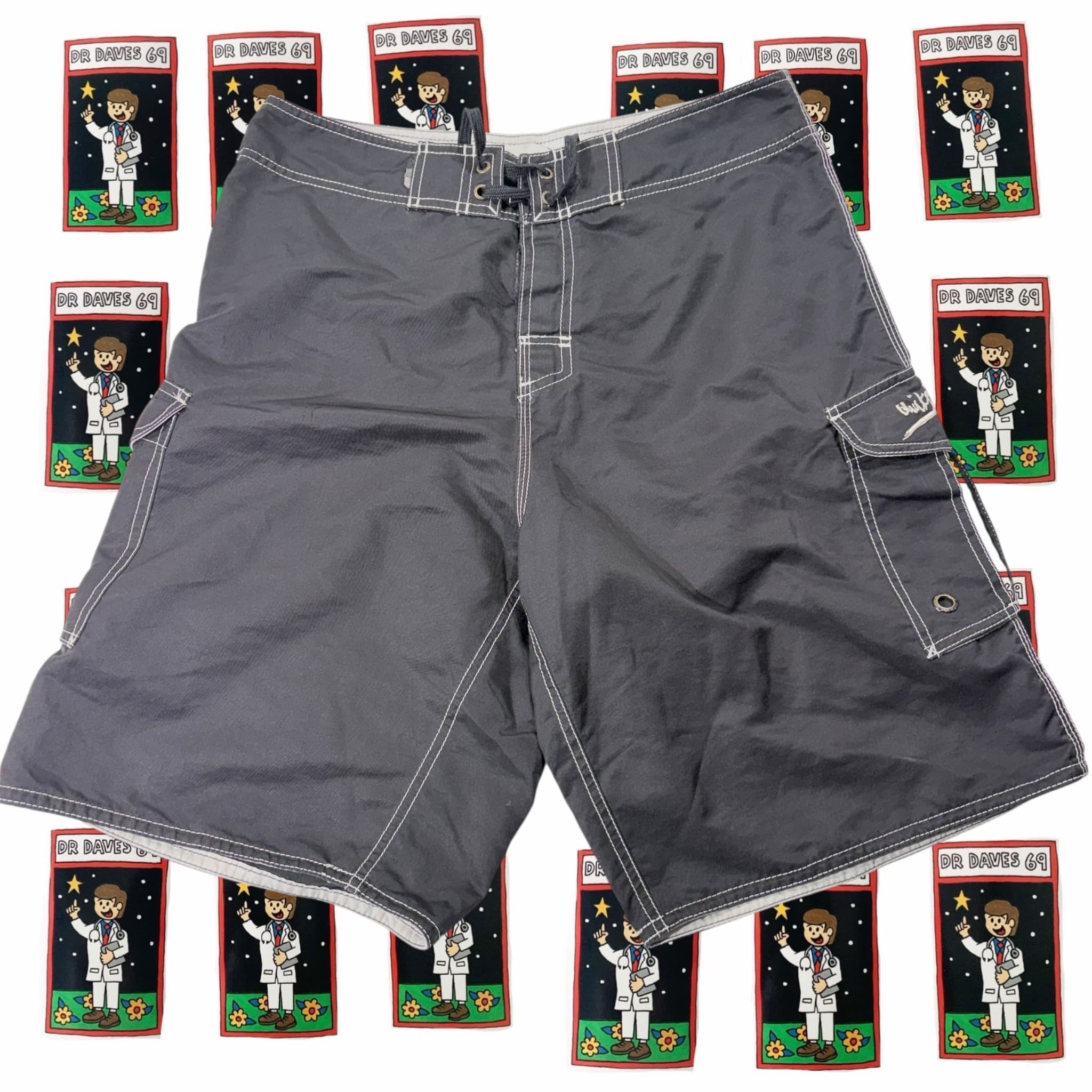 Y2k Quiksilver Men's Boardshorts Size 32-34 — photo 1 of 6