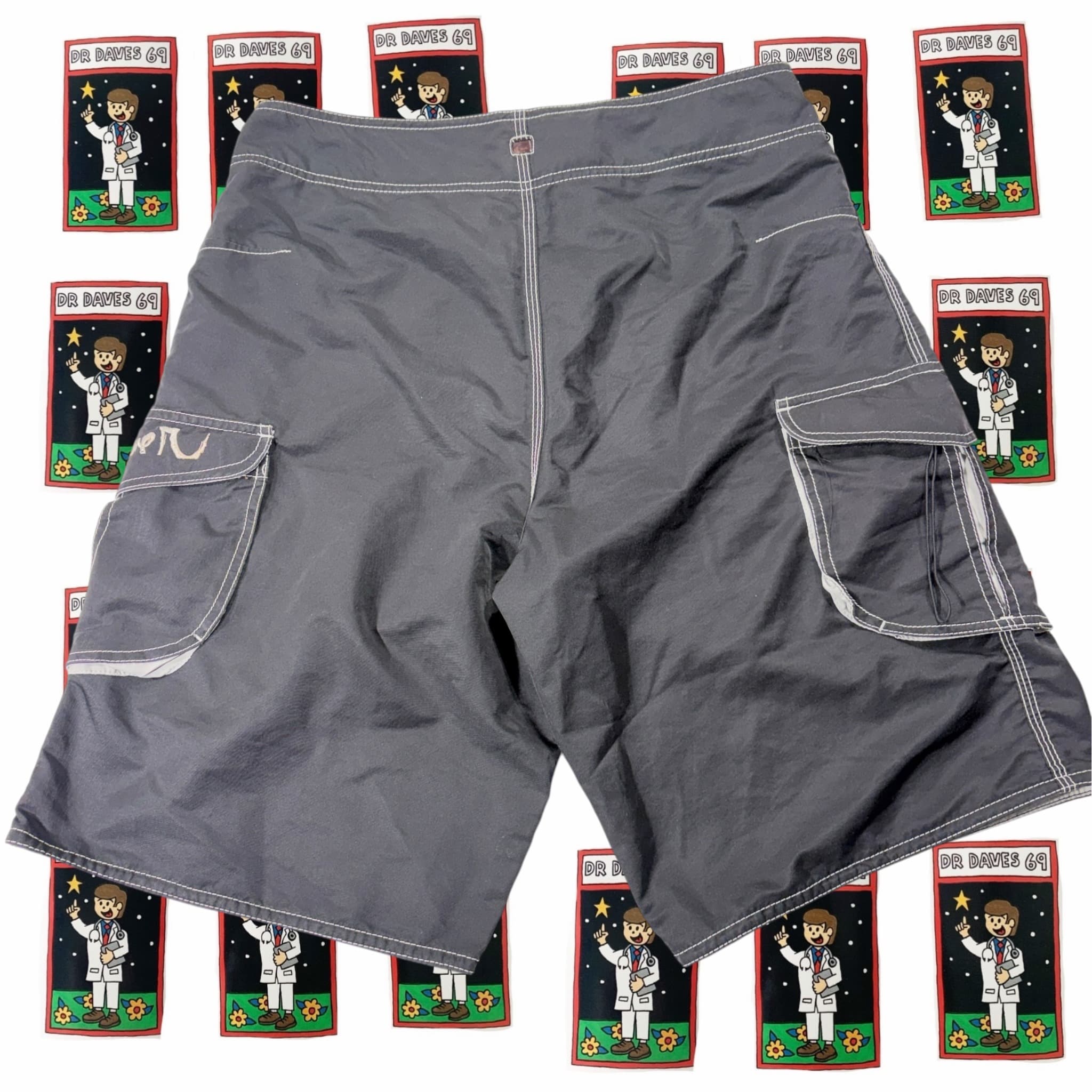 Y2k Quiksilver Men's Boardshorts Size 32-34 — photo 2 of 6