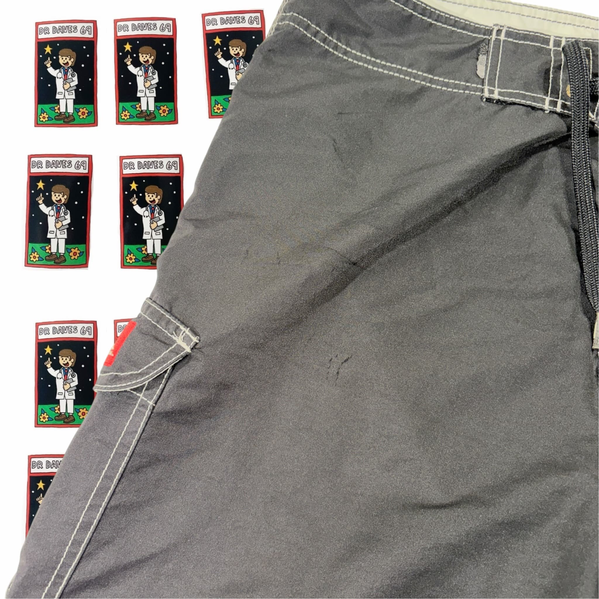 Y2k Quiksilver Men's Boardshorts Size 32-34 — photo 4 of 6