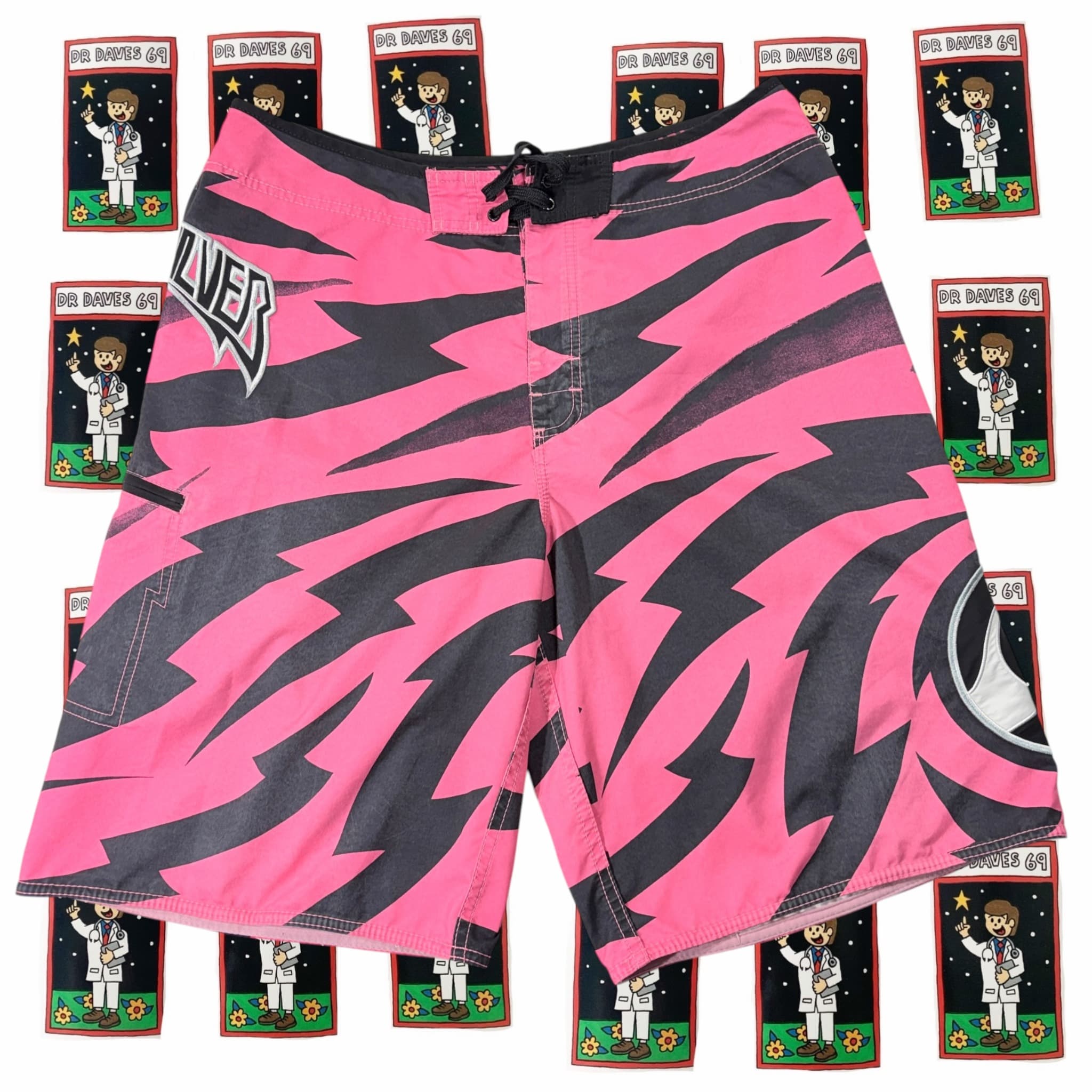 Y2K Quiksilver Men's Boardshorts Size 36 — photo 1 of 5