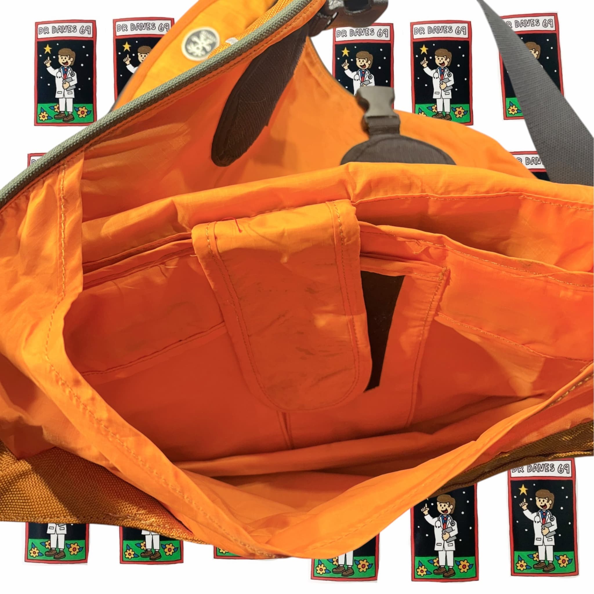 Y2K Rare Crumpler Cheesy Disco Orange Messenger Bag — photo 3 of 8
