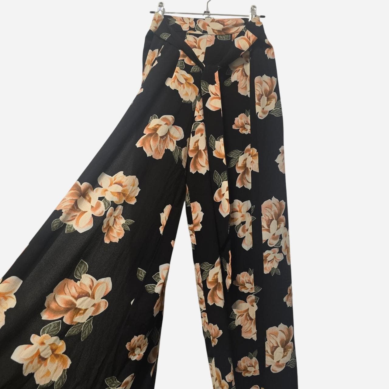 Ally Fashion Black Flared Floral Pants — photo 2 of 6