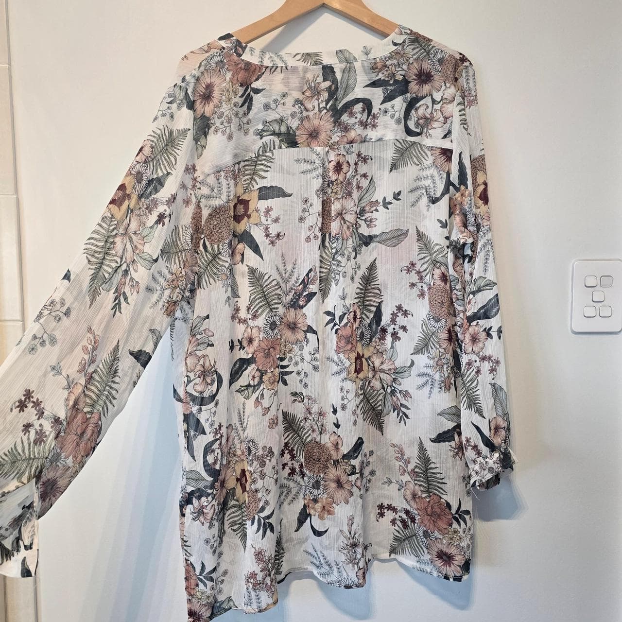 Rivers Floral Button Up Blouse Boho Vibe โ photo 4 of 6