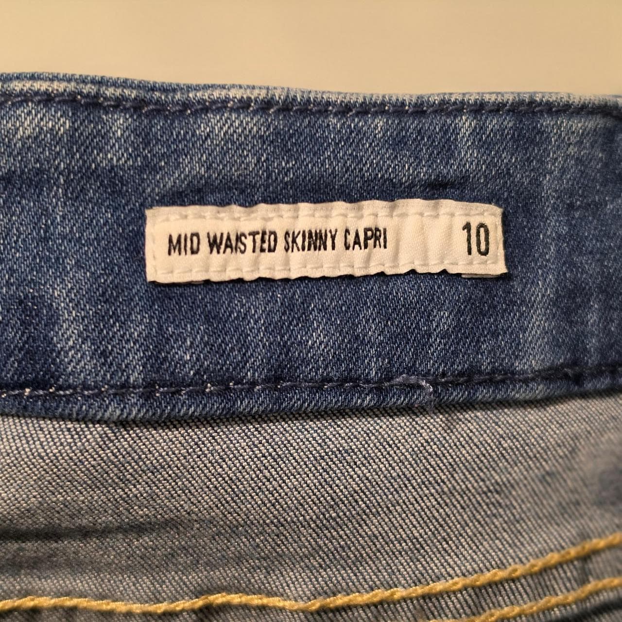 Jeanswest Mid Waisted Skinny Capri Jeans Blue โ photo 5 of 7