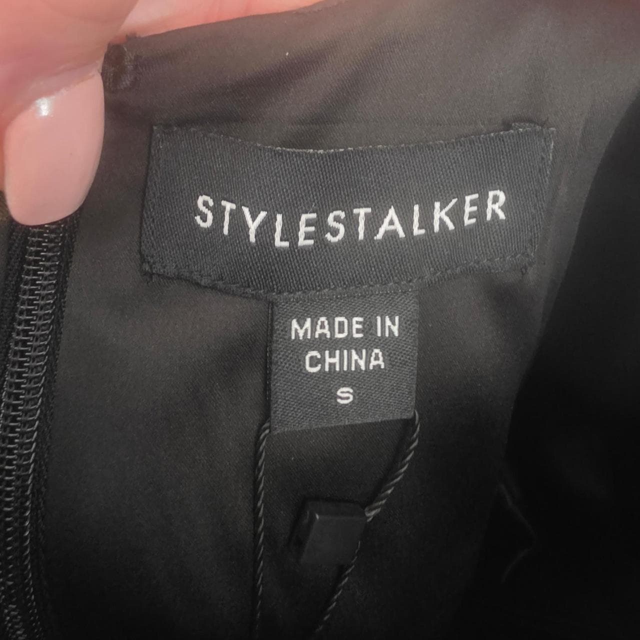 Stylestalker Winter Floral Garden Dress With Criss Cross Back β photo 5 of 7