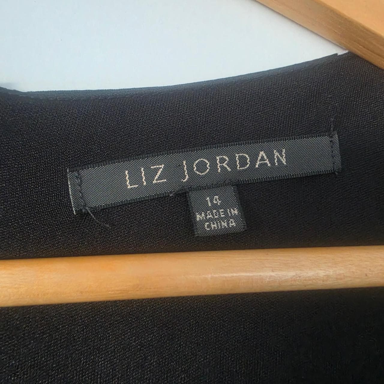 Liz Jordan Black Dress With White Polka Dots โ photo 7 of 8