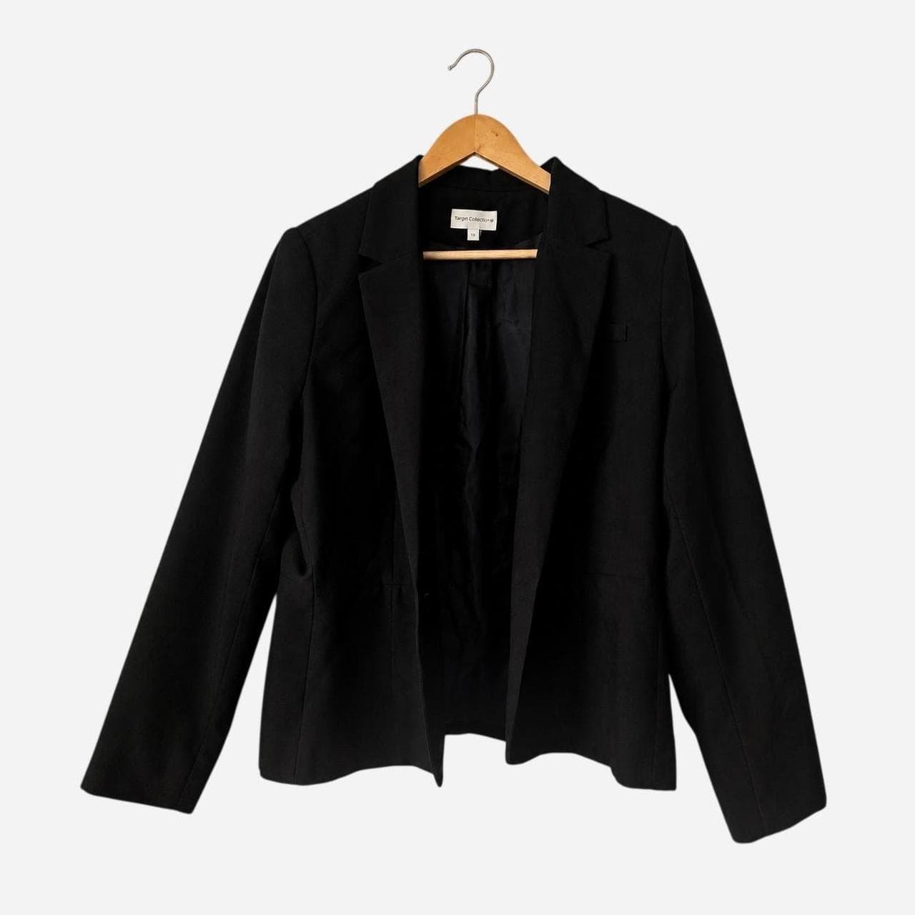 target black blazer jacket tailored minimalist — photo 2 of 7