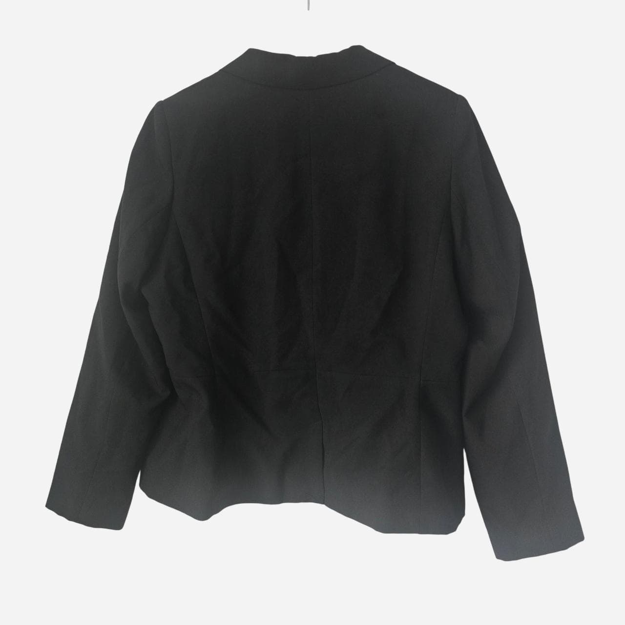 target black blazer jacket tailored minimalist — photo 5 of 7