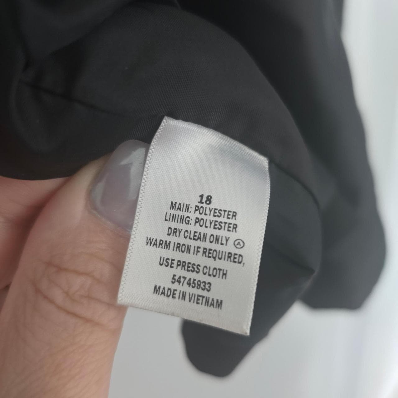 target black blazer jacket tailored minimalist — photo 7 of 7