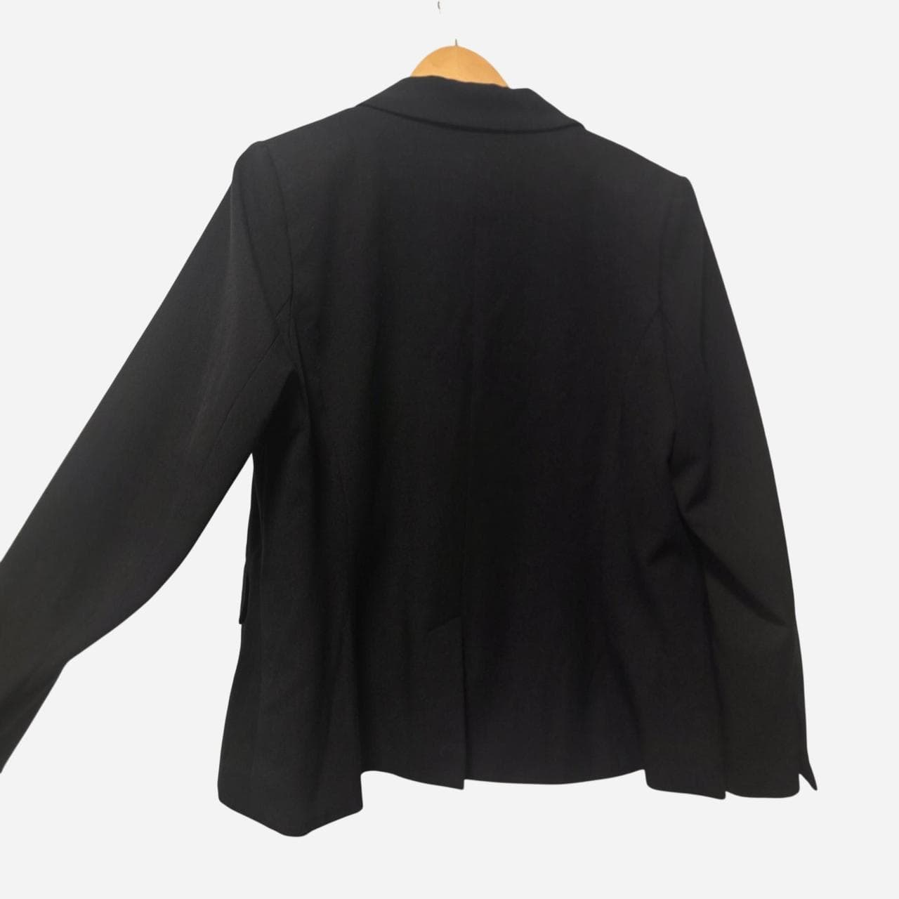 target black corporate blazer minimalist staple โ photo 3 of 5