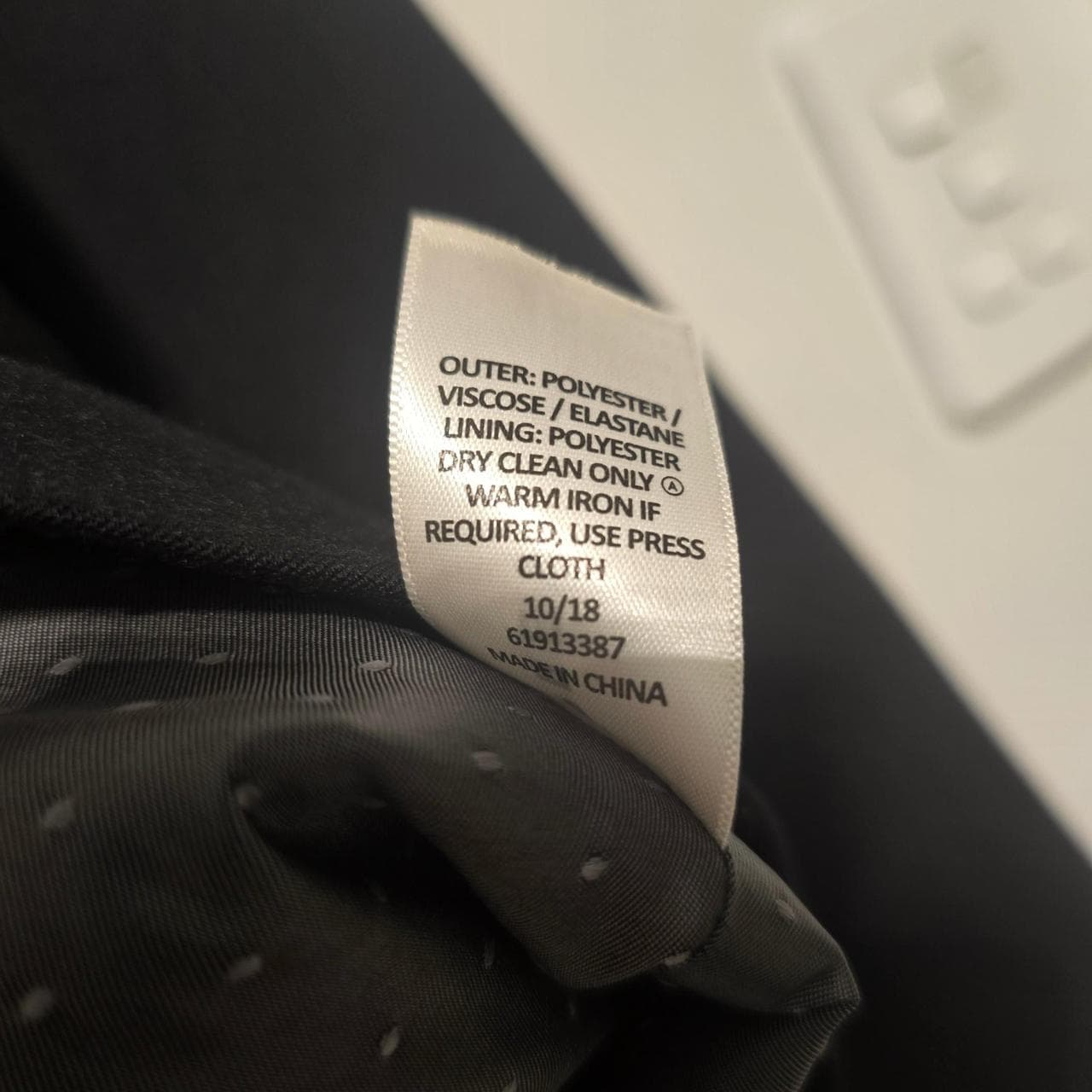 target black corporate blazer minimalist staple โ photo 5 of 5