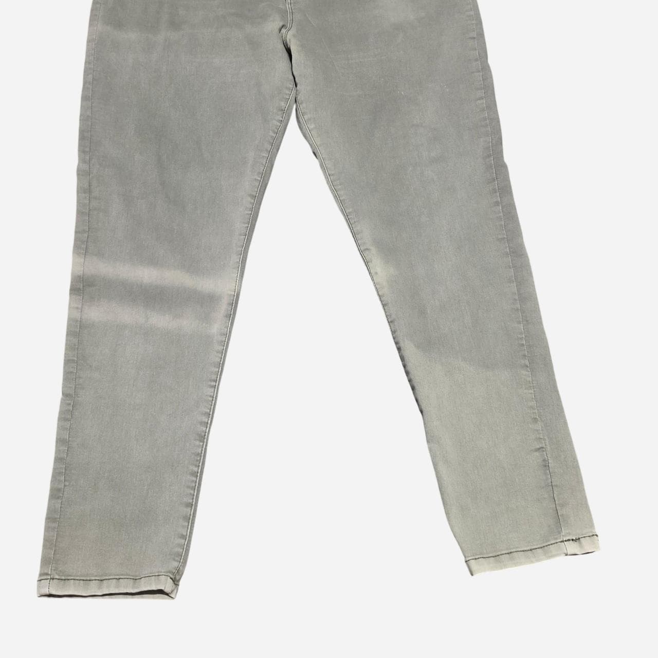 Breakers Light Grey Jeans โ photo 4 of 7
