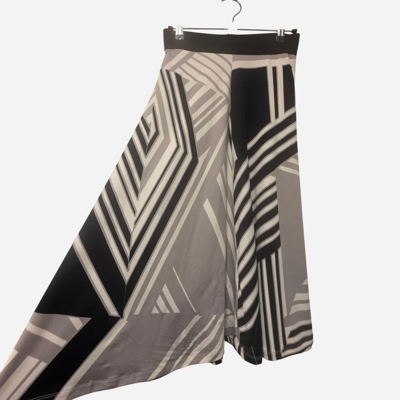 Liz Jordan Patterned Maxi Skirt โ photo 1 of 5