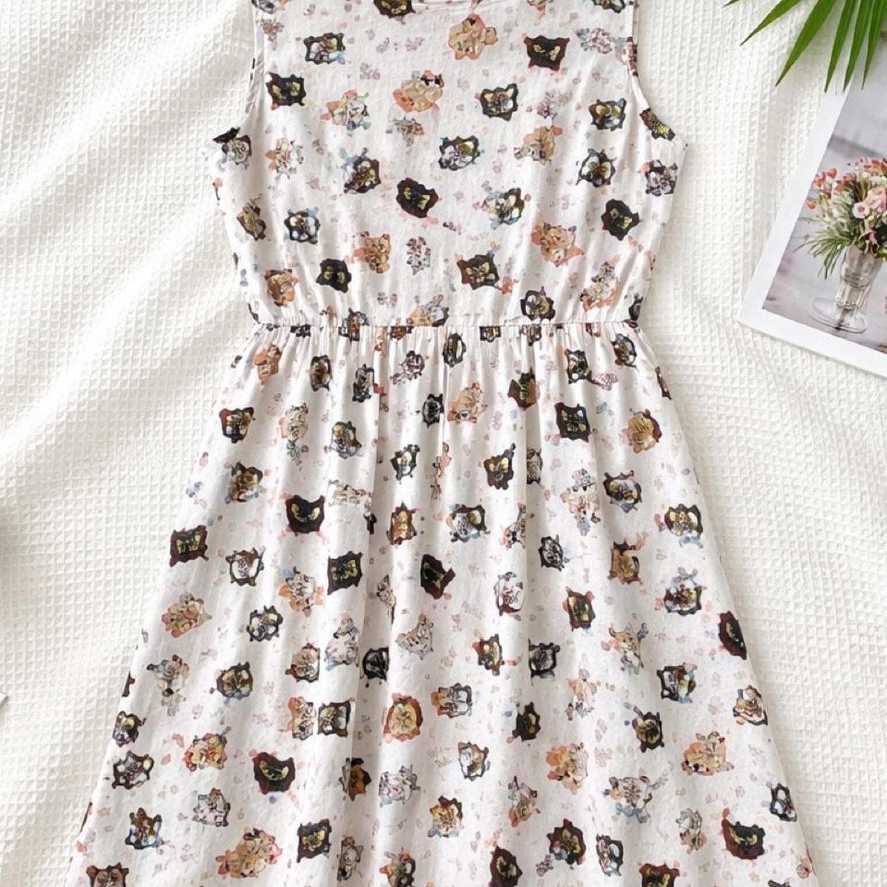 Vintage Style Fit And Flare Cat Print Dress — photo 2 of 6
