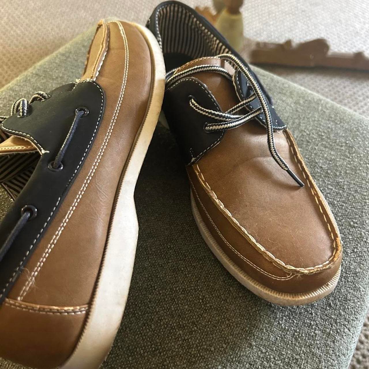 Traders Two-Tone Brown And Navy Classic Boat Shoes — photo 3 of 4