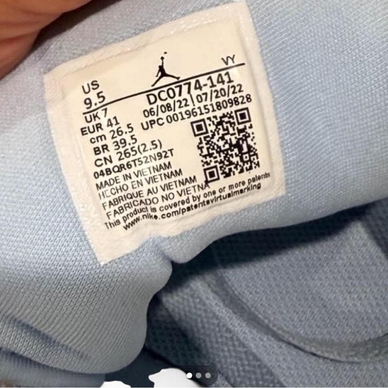 Nike Air Jordan 1 Low University Blue White Sneakers — photo 4 of 4
