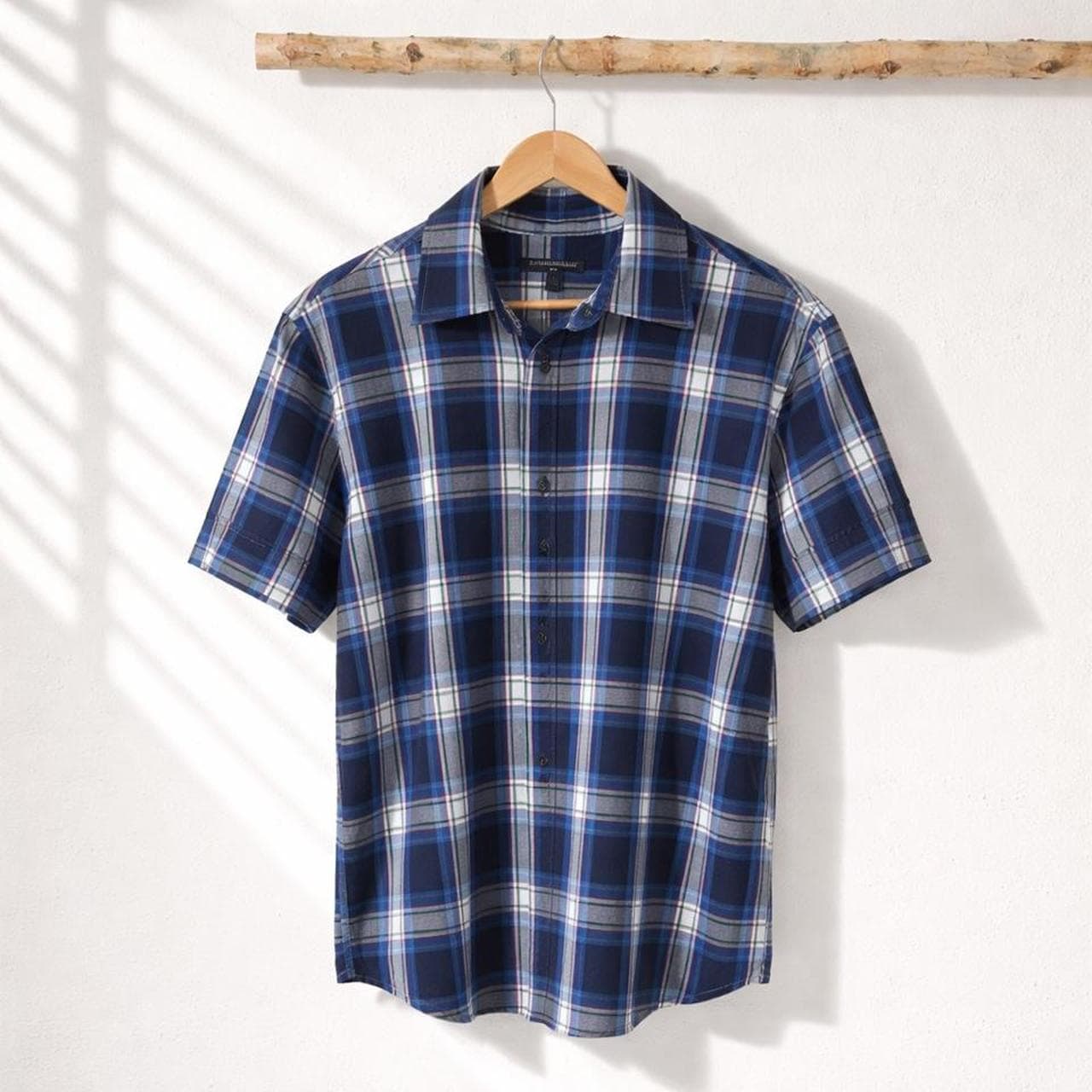 Banana Republic Men's Short Sleeve Button Up Plaid Shirt — photo 1 of 4