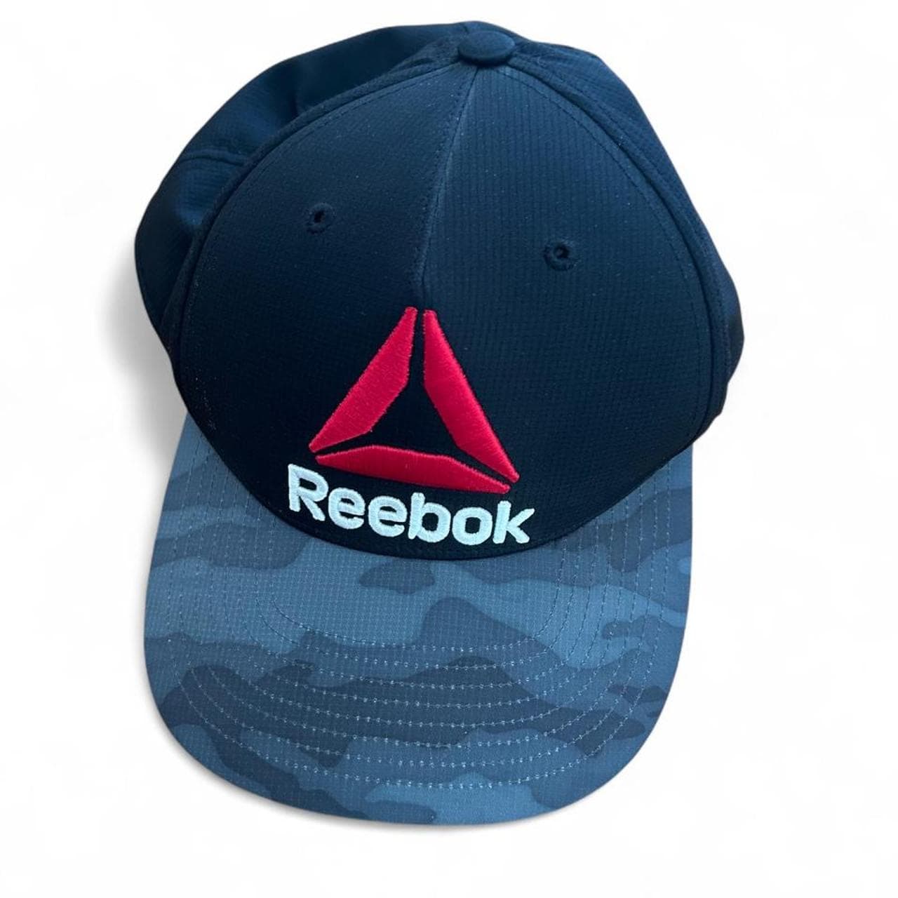 Reebok Unisex Baseball Cap In Black With Grey Camo Brim — photo 5 of 5