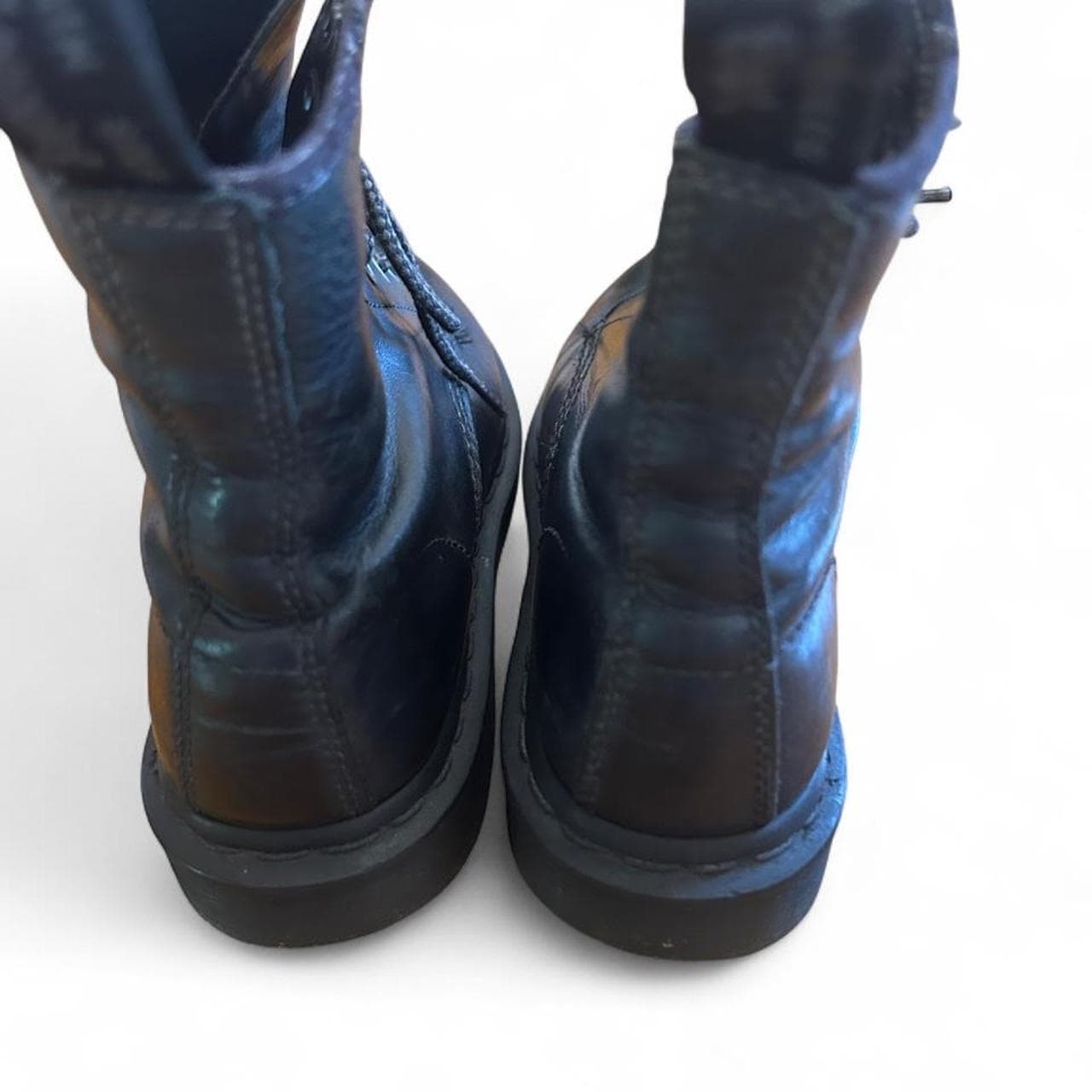 Dr. Martens Classic Black Leather Lace Up Boots — photo 4 of 5