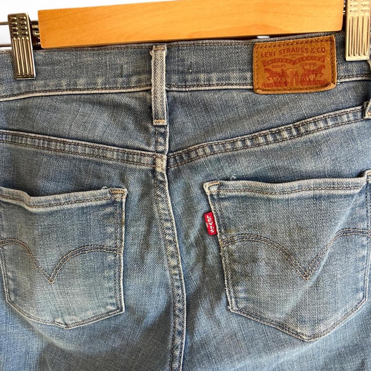 Levi's 311 Shaping Skinny Jeans — photo 4 of 5