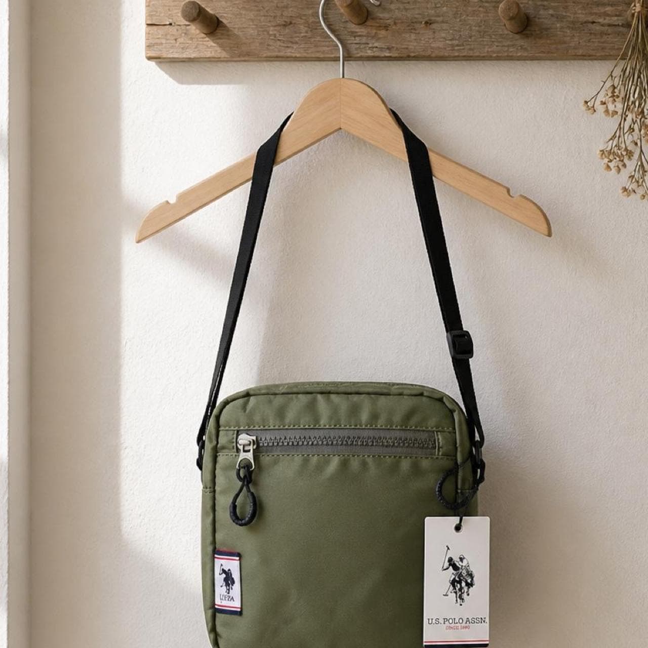U.S. Polo Assn. Unisex Crossbody Messenger Bag Olive Green — photo 2 of 4