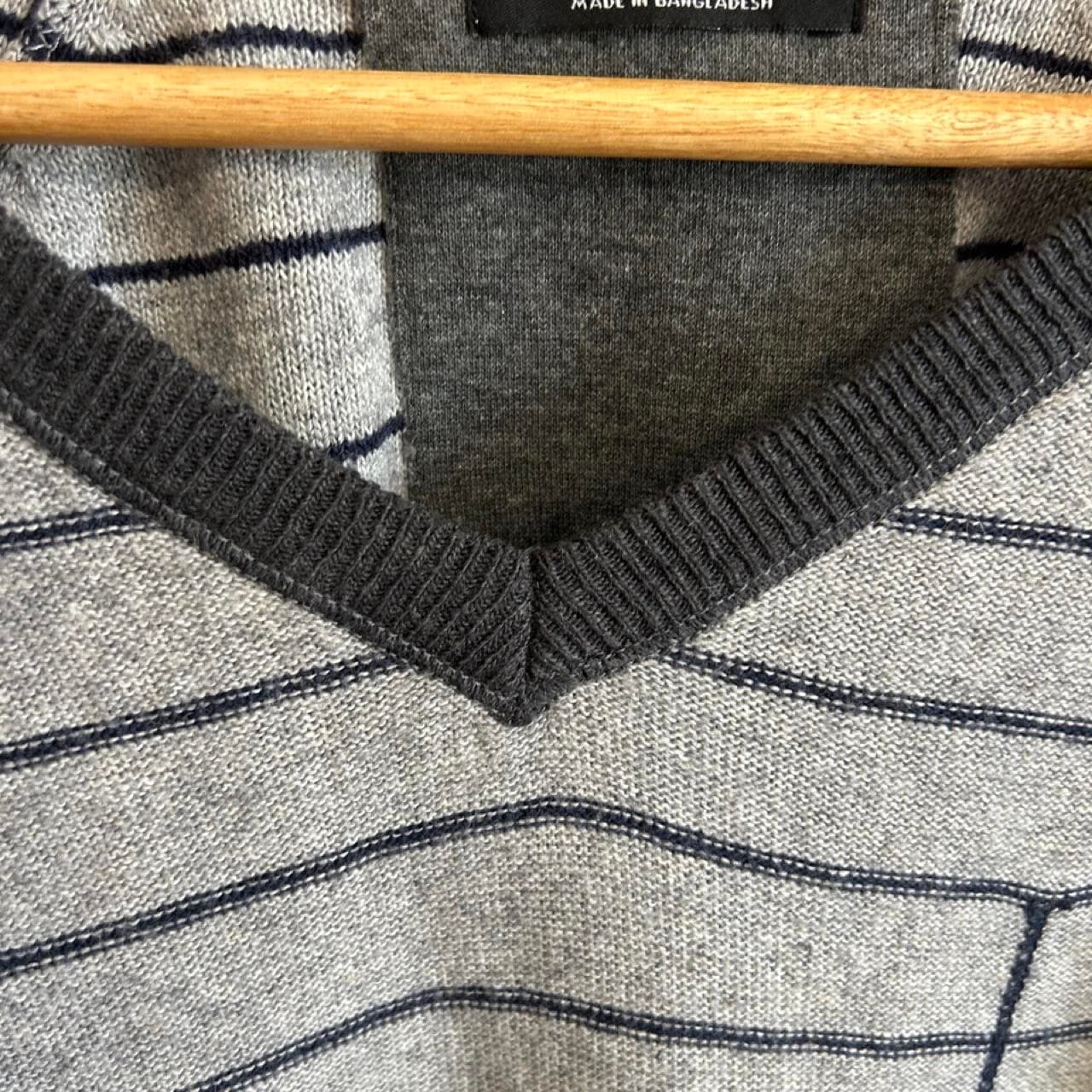 Zara Man Grey V-Neck Knit Jumper — photo 4 of 4