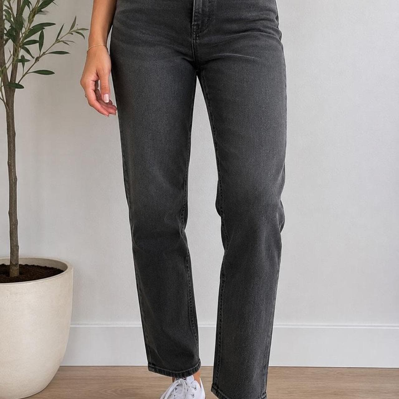 Old Navy Black Jeans — photo 1 of 4