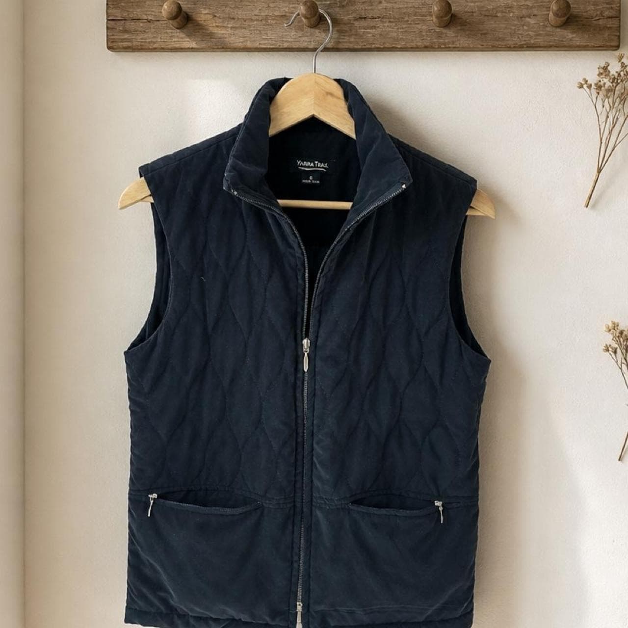 Yarra Trail Women's Lightweight Quilted Vest — photo 2 of 5