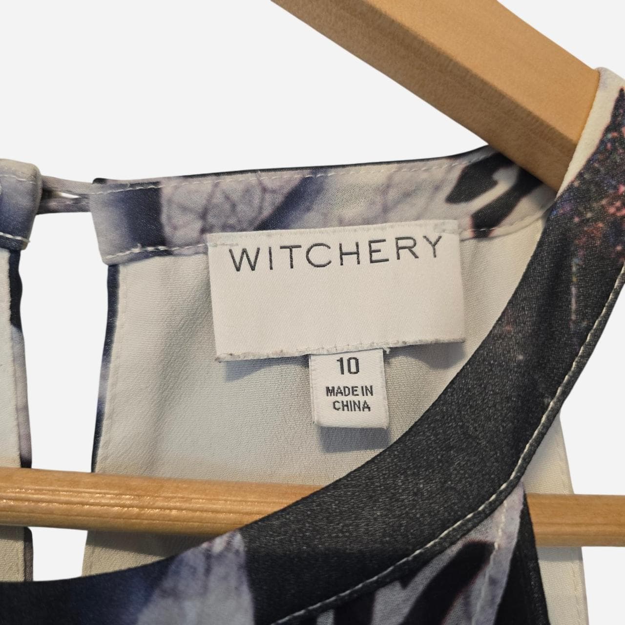 Witchery Navy Floral Dress β photo 5 of 6
