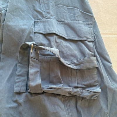 Cargo Pods Pants Black Relaxed Fit Size Small — photo 5 of 10