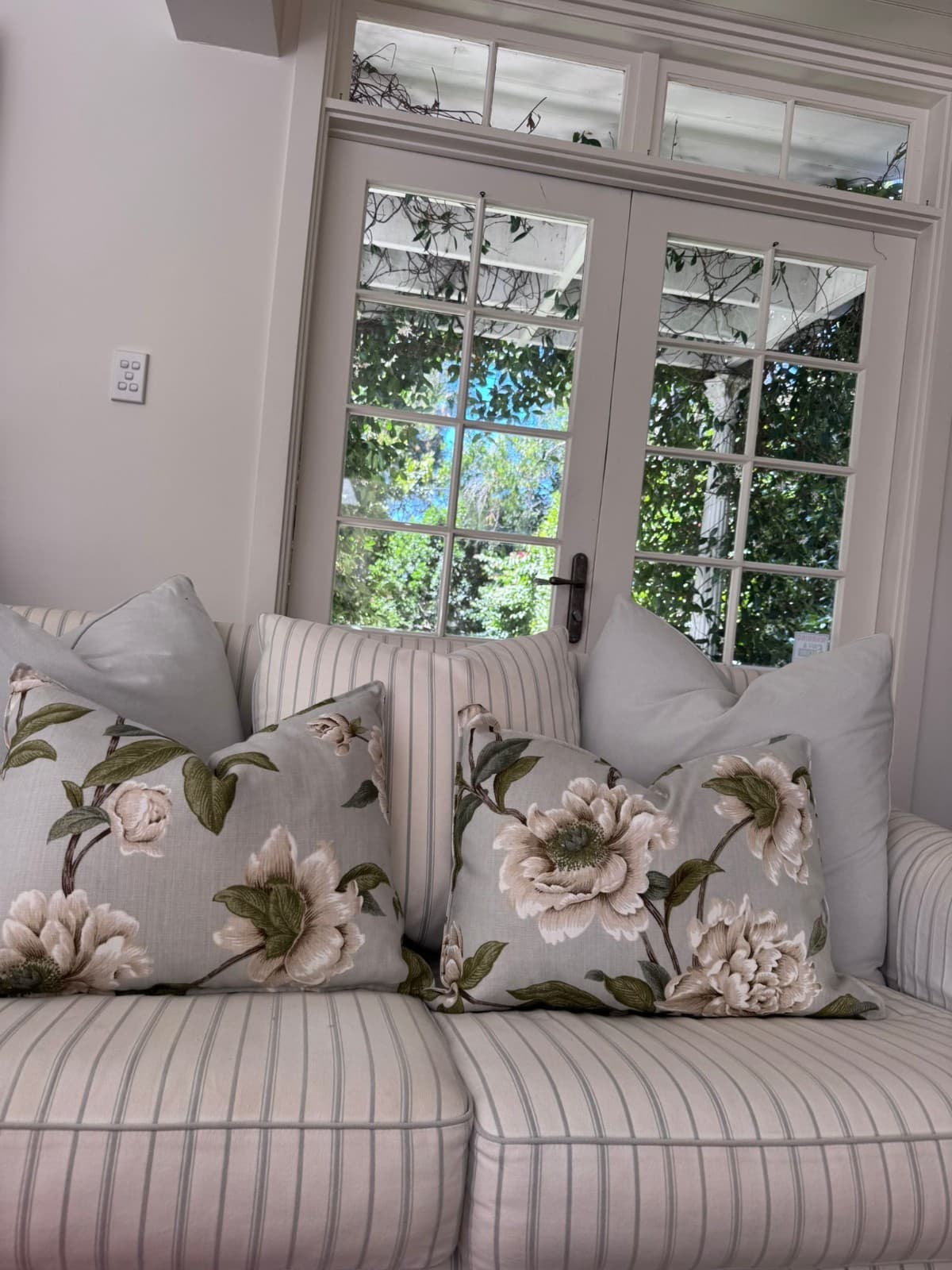 Giselle Aqua Floral Knife-Edge Cushions Colefax Fowler Linen Designer Cushion — photo 9 of 9