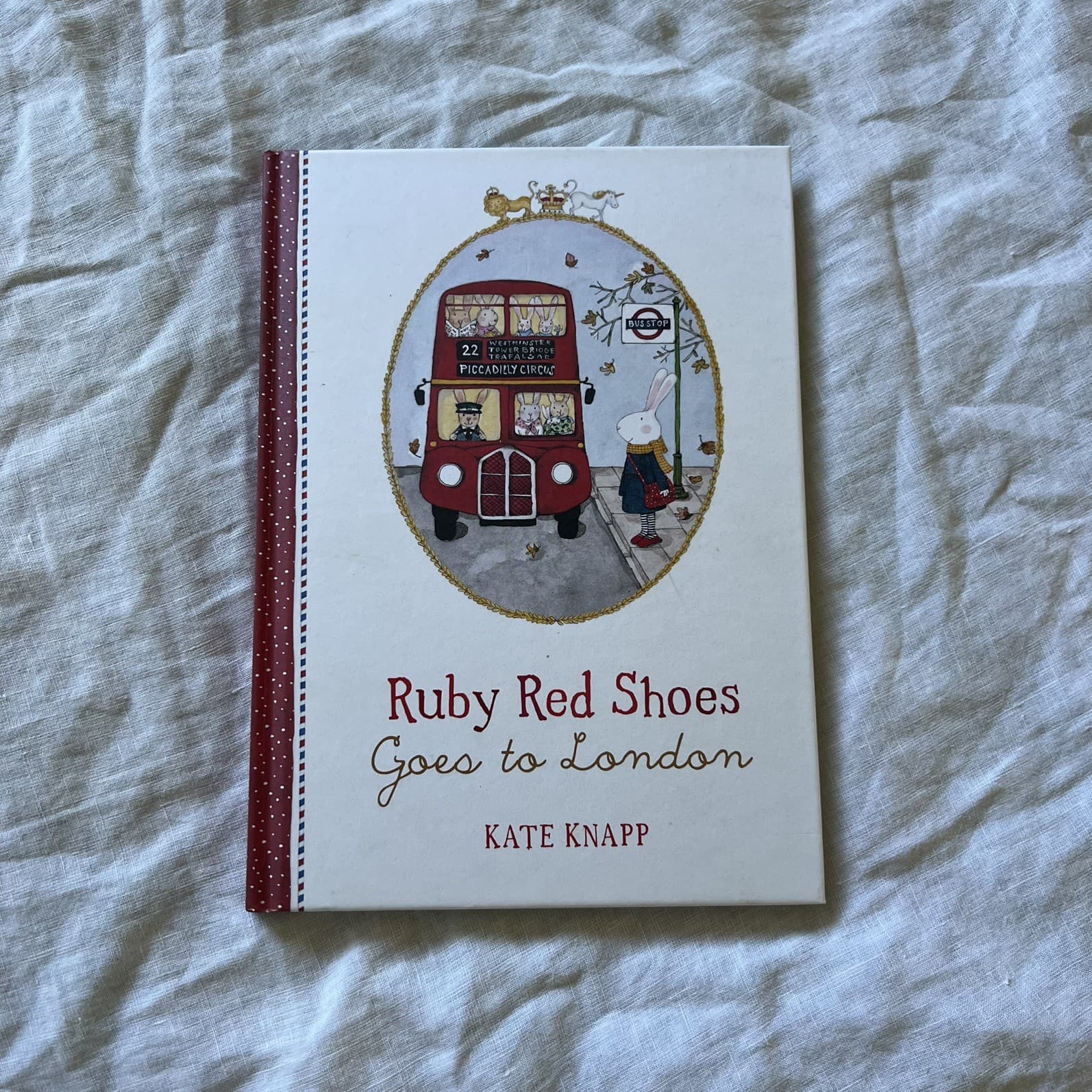 Ruby Red Shoes Goes to London Kate Knapp Hardcover Children's Picture Book — photo 1 of 4