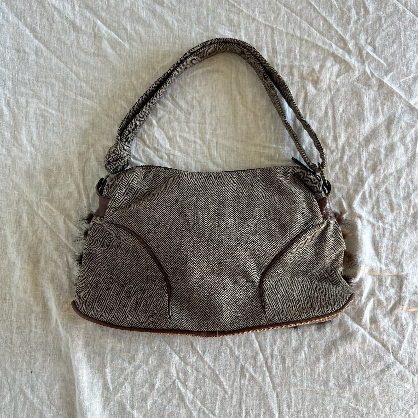 Vintage Y2K Tweed Faux Fur Shoulder Bag Brown Eyelet Grommet Handbag 2000s — photo 3 of 8