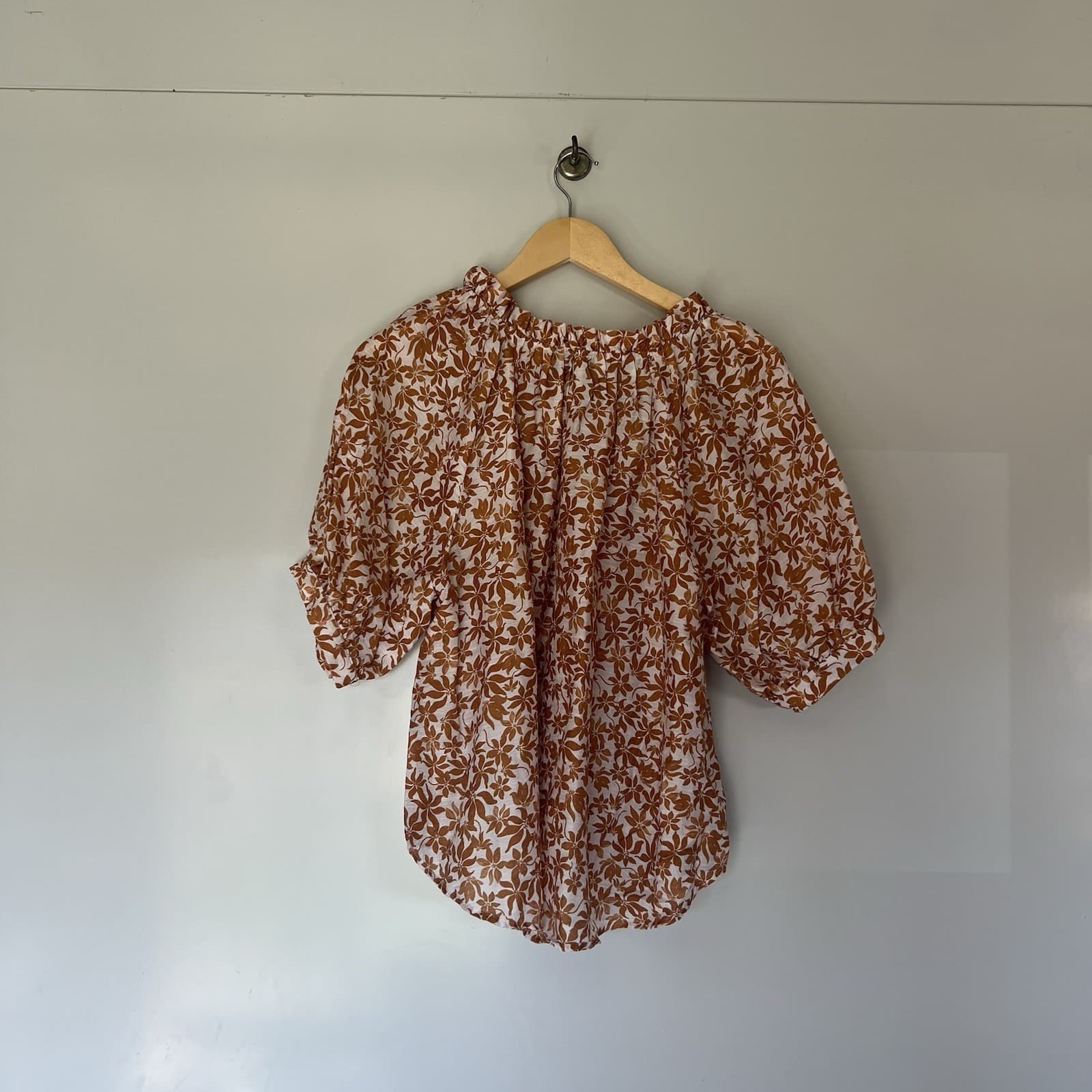 Esmaee La Sirene Floral Linen Blend Puff Sleeve Blouse Boho Cottagecore Prairie — photo 10 of 10
