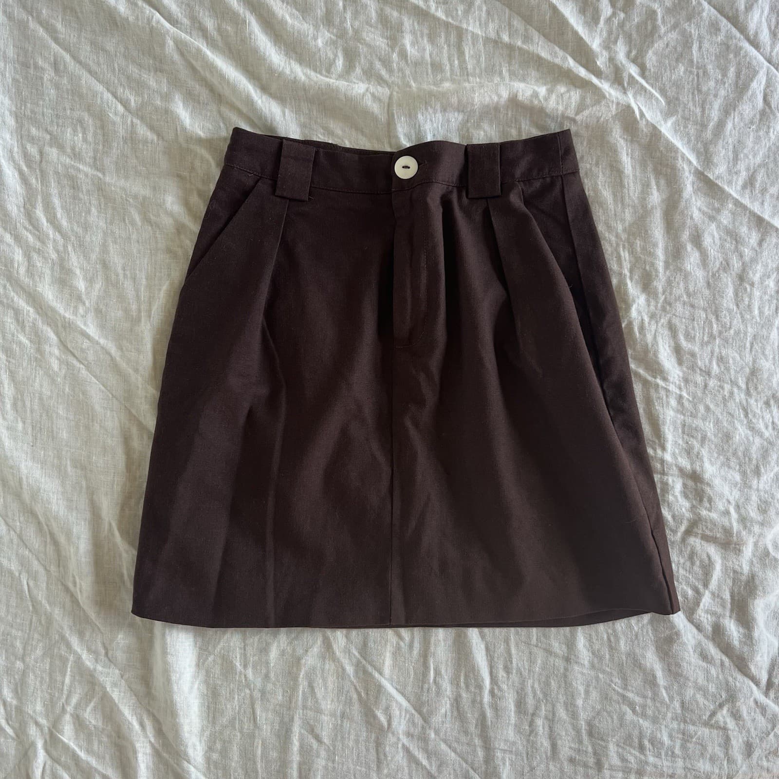 The Fated Chocolate Brown Linen Blend Pleated Mini Skirt Size AU 6 Tailored — photo 1 of 6