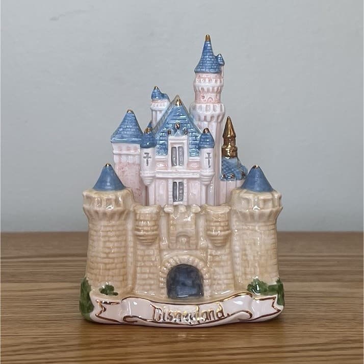 Vintage Disney Ceramic Sleeping Beauty Castle Nesting Salt Pepper Shakers Set