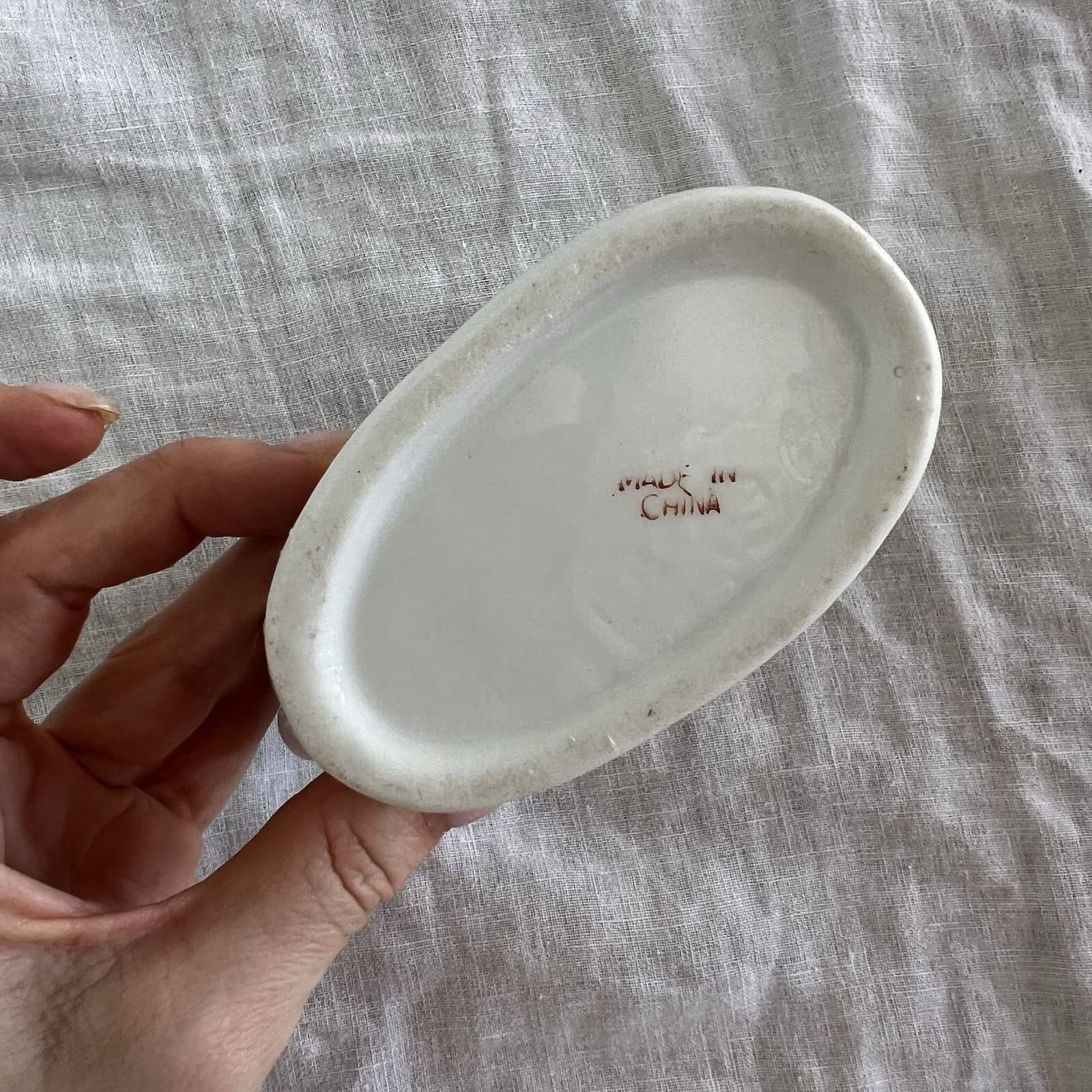 Vintage Ceramic Bunny Rabbit Egg Holder Coquette Cottagecore Kitsch Planter — photo 4 of 10