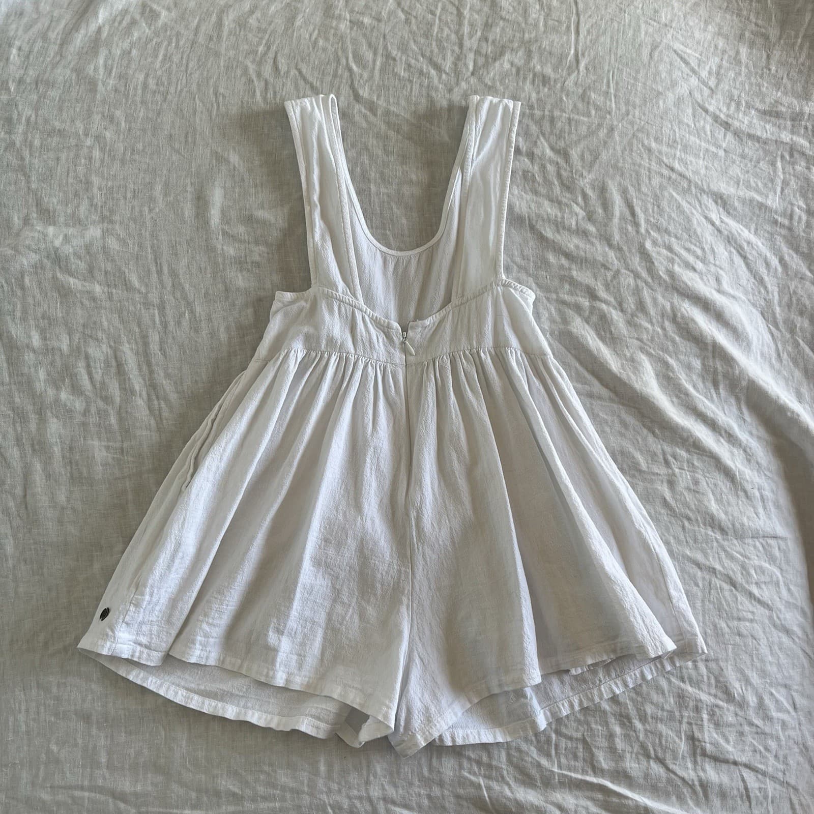 Billabong Girls White Cotton Playsuit Romper Size 6 7 Oversized Summer Beach — photo 2 of 6