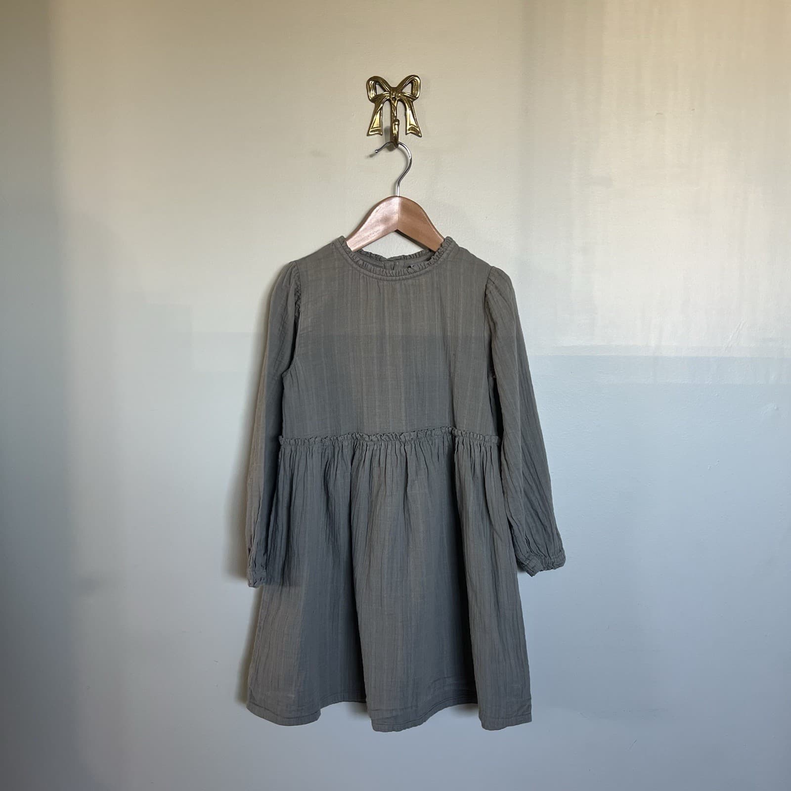 Girls Khaki Olive Green Crinkle Cotton Long Sleeve Dress Size 6 7 8 Cottagecore — photo 2 of 6